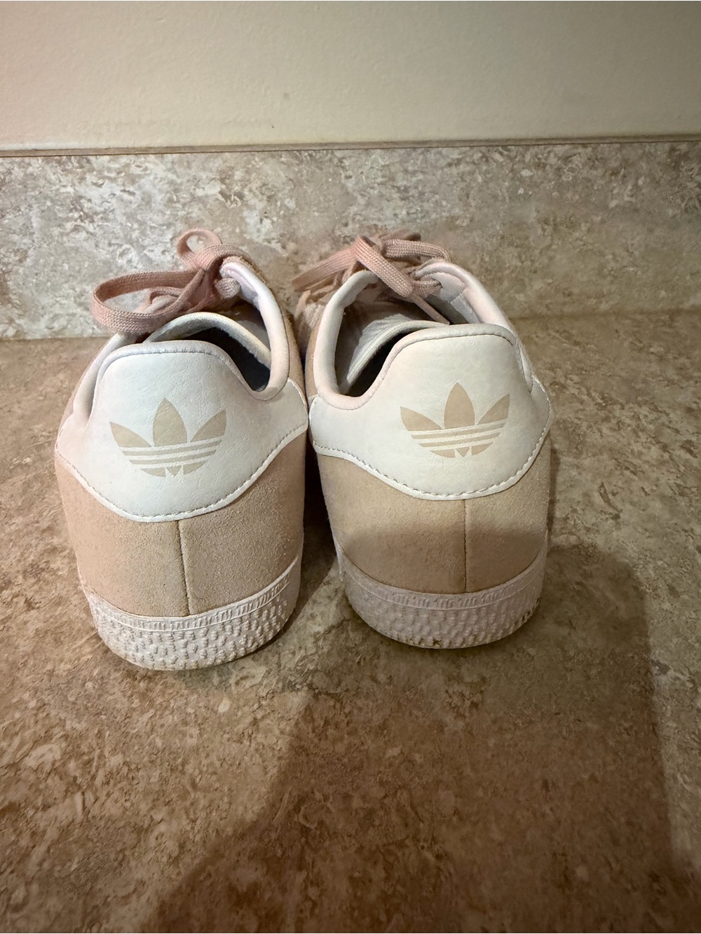 Big kids adidas Gazelle Suede Sneakers - Blush Pink (tan) & White - Picture 4 of 6